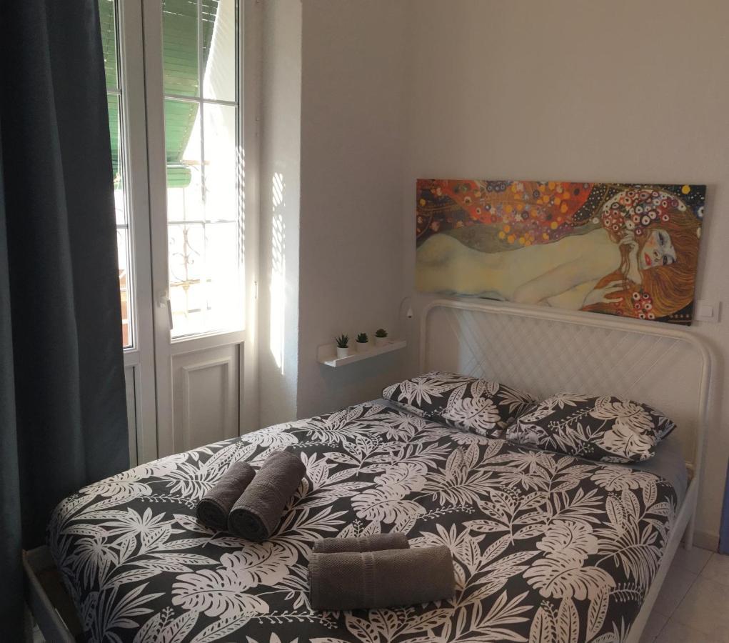 Apartamento Imperial Sevilla City Center Екстериор снимка