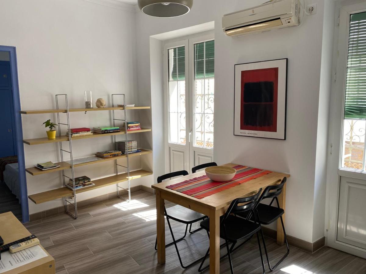 Apartamento Imperial Sevilla City Center Екстериор снимка