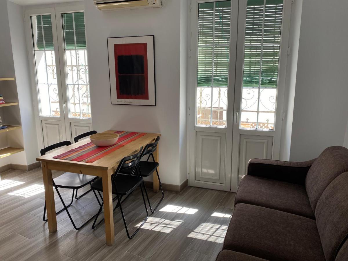 Apartamento Imperial Sevilla City Center Екстериор снимка