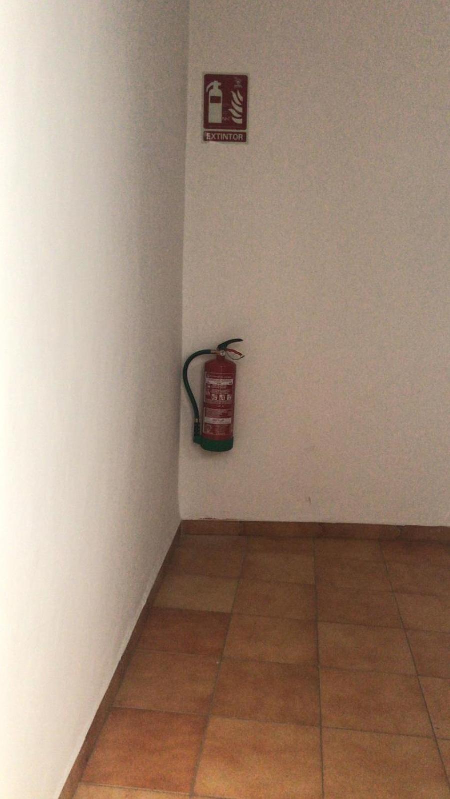 Apartamento Imperial Sevilla City Center Екстериор снимка