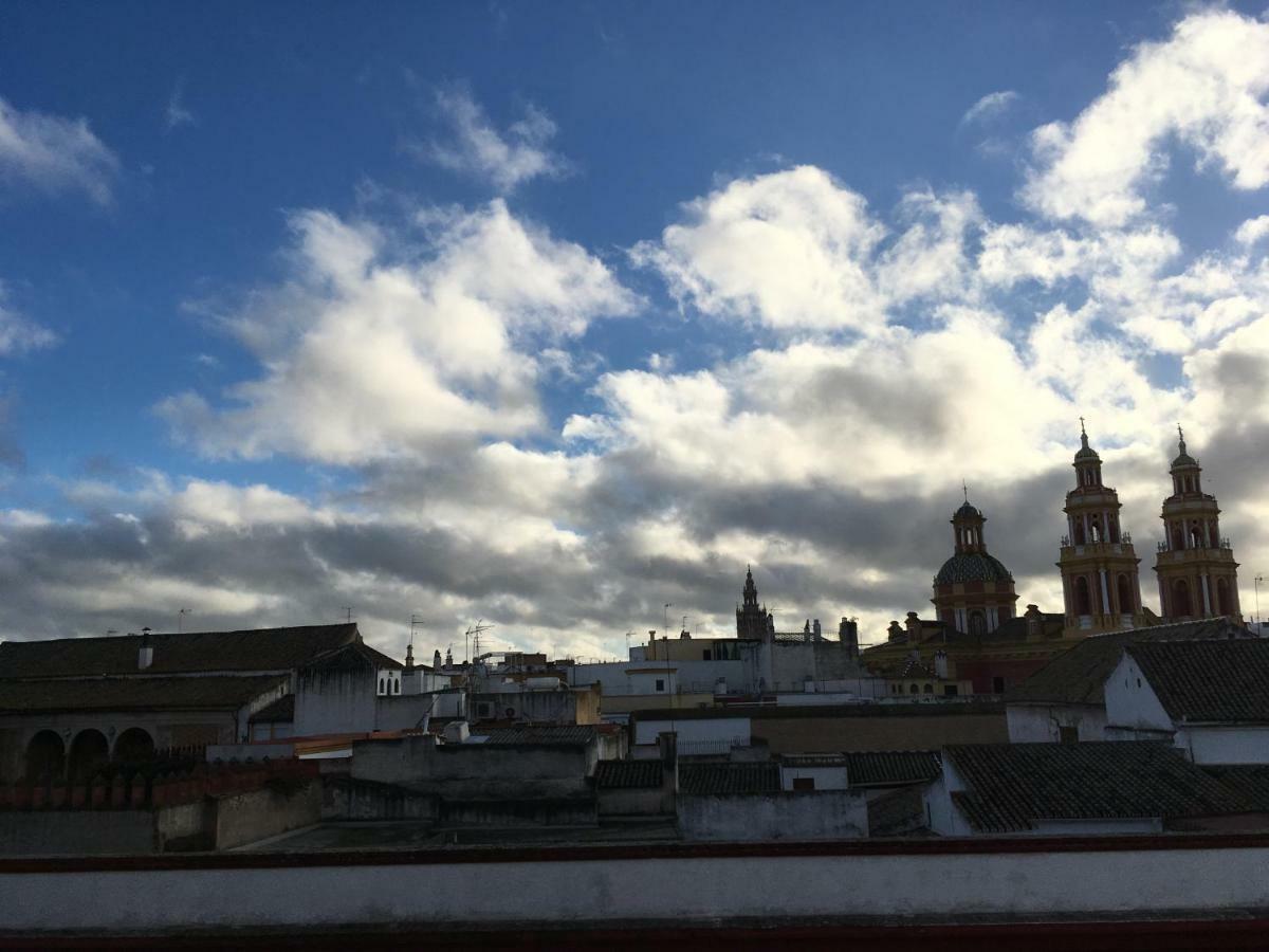 Apartamento Imperial Sevilla City Center Екстериор снимка