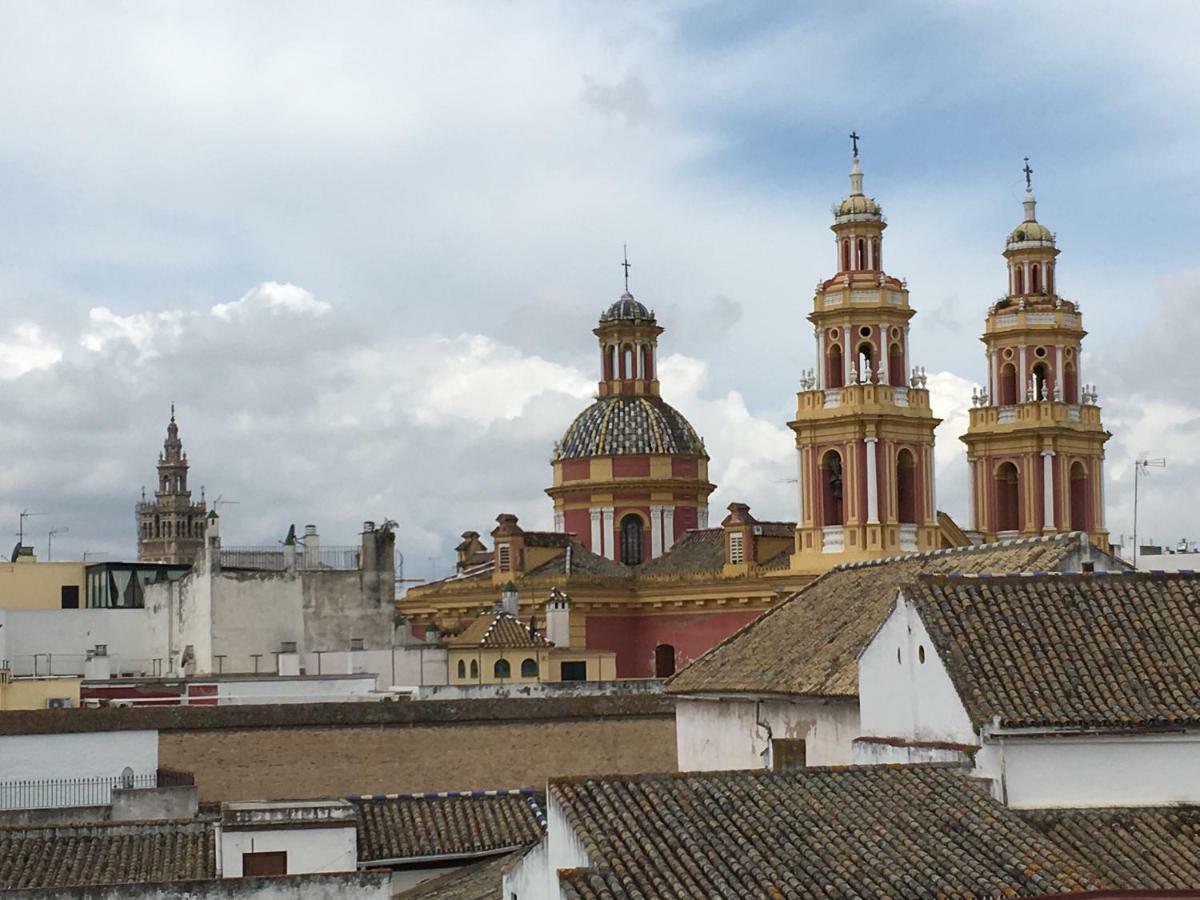 Apartamento Imperial Sevilla City Center Екстериор снимка